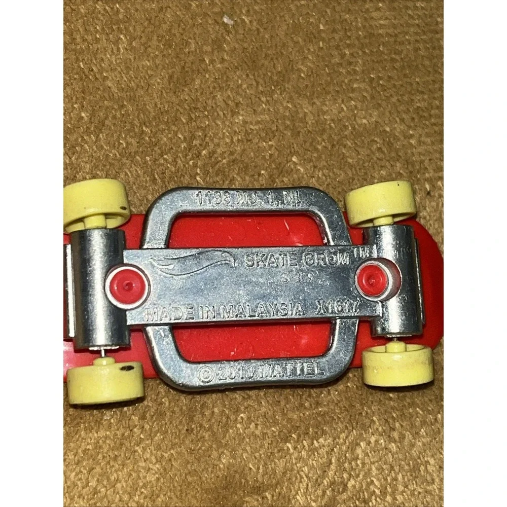 Hot Wheels Skate Grom - Tony Hawk - Xtreme Sports Series‎ 1/5 Vintage 2013 Toy